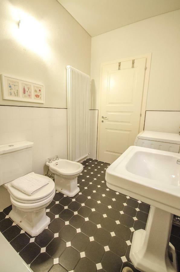 Azeglio Apartment, A Due Passi Da Piazza Maggiore Bologna Eksteriør bilde
