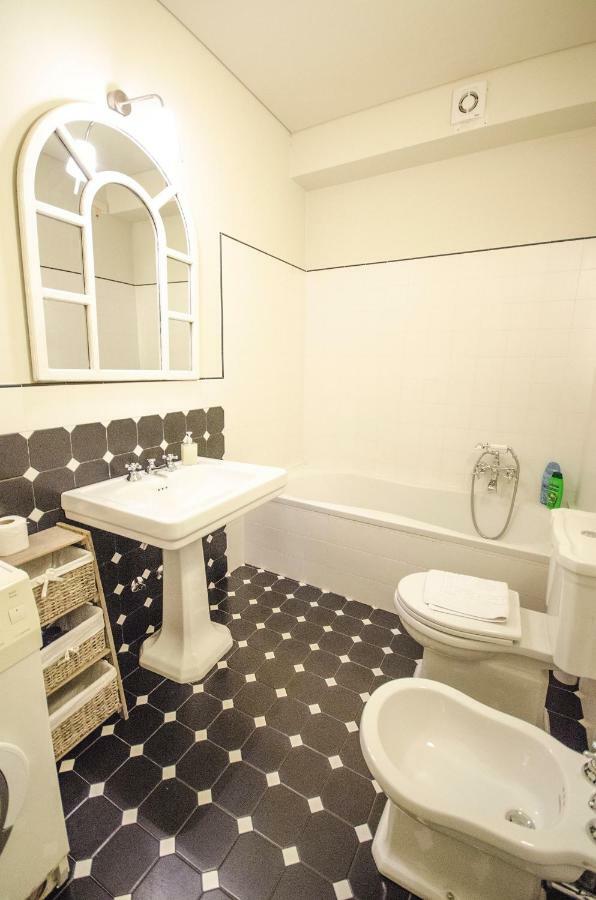 Azeglio Apartment, A Due Passi Da Piazza Maggiore Bologna Eksteriør bilde